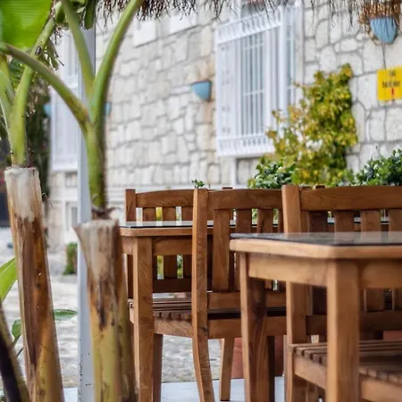 Avlu Boutique Bed and Breakfast Αλακάτι