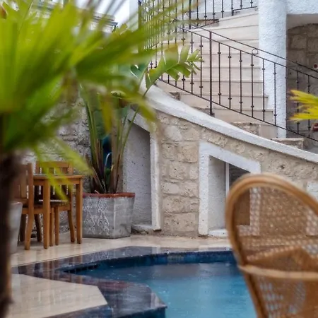 Avlu Boutique 4*