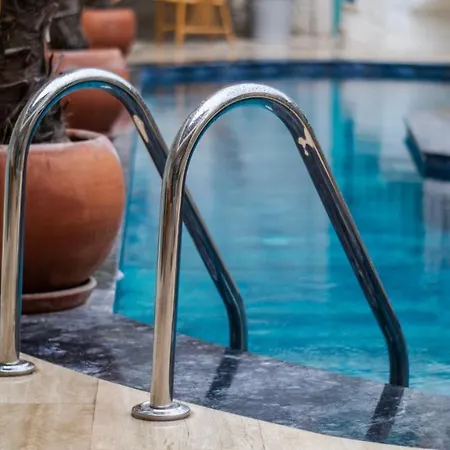 Avlu Boutique Bed and Breakfast Αλακάτι