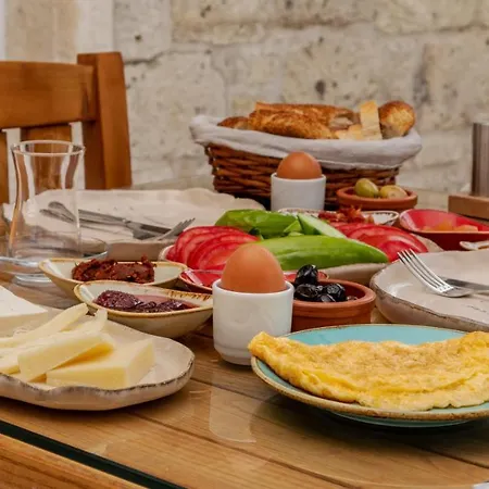 فندق مبيت وإفطار Avlu Boutique ألاتشاتي