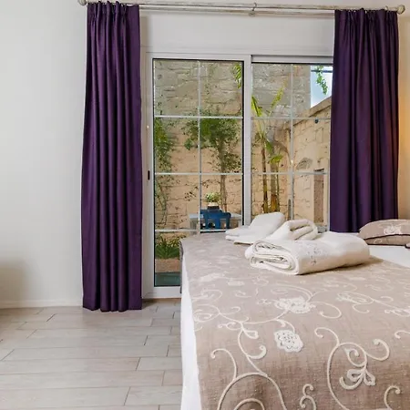 Avlu Boutique فندق مبيت وإفطار