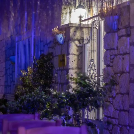 Avlu Boutique 4*