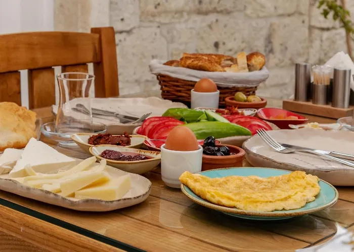 فندق مبيت وإفطار Avlu Boutique ألاتشاتي